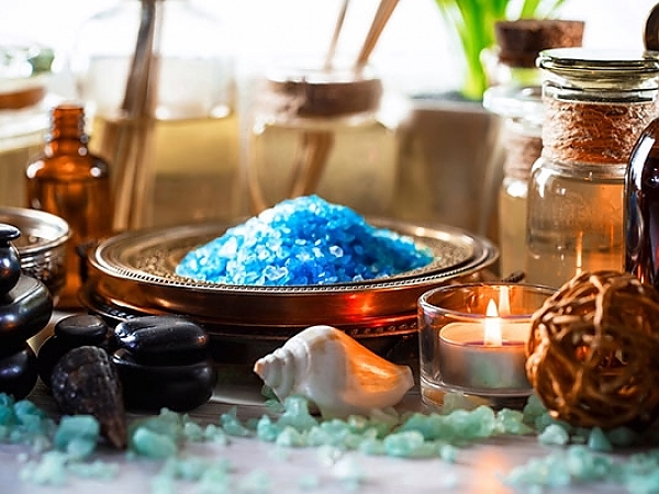 Tips for Choosing Crystal Jewelry in Brooklyn for Daily Wear