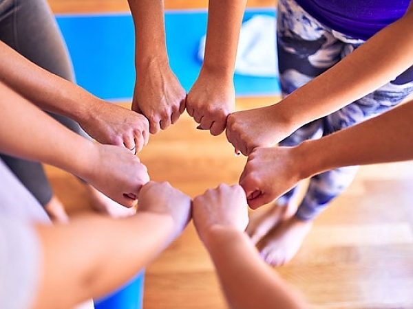 How Wellness Workshops in Brooklyn Use Healing Crystals